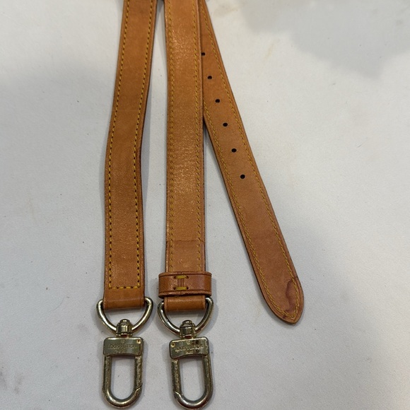 Authentic Louis Vuitton Keepal Bandolier bag strap with rubber shoulder pad - Picture 6 of 13